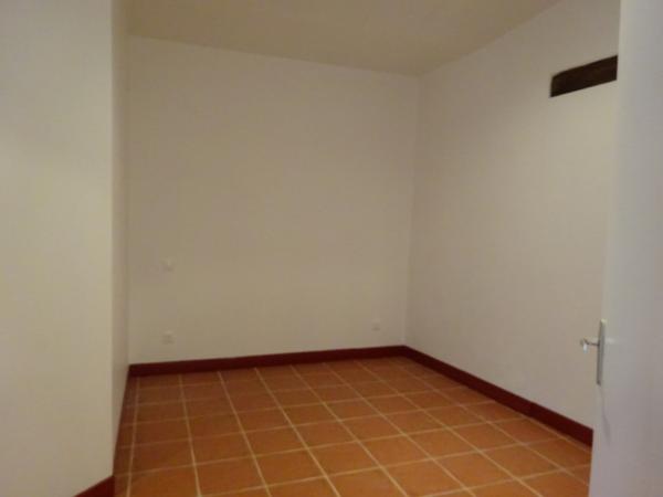 Appartement à  louer T2 RDC Mont De Marsan Quartier préfecture 1 chambre cellier