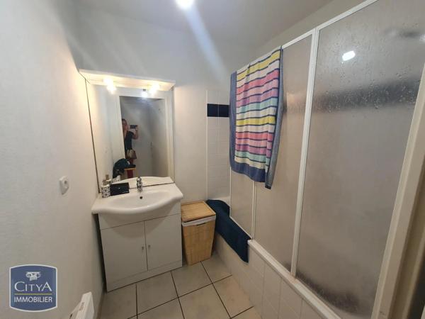 Appartement à louer 2 pièces 46.57m² Fécamp (76400)