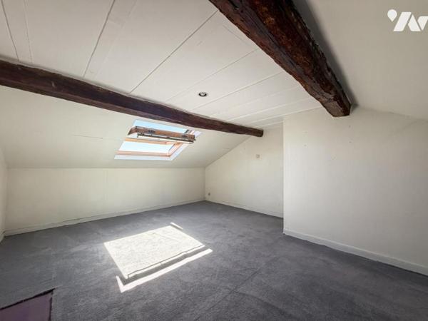 NANTES ST DONATIEN - APPARTEMENT T2BIS en duplex avec cagibis