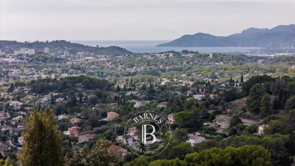 Mougins, Maison 3 Chambres -  190 m² à vendre