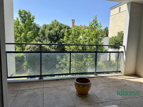 Grand T3 rue Bonnefond LYON 3 avec cave et garage.  Lyon (69003)