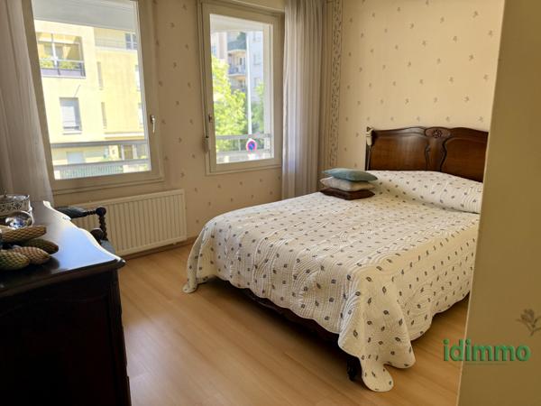 Grand T3 rue Bonnefond LYON 3 avec cave et garage.  Lyon (69003)
