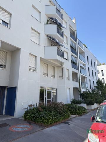 Grand T3 rue Bonnefond LYON 3 avec cave et garage.  Lyon (69003)
