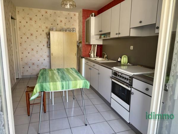 Grand T3 rue Bonnefond LYON 3 avec cave et garage.  Lyon (69003)