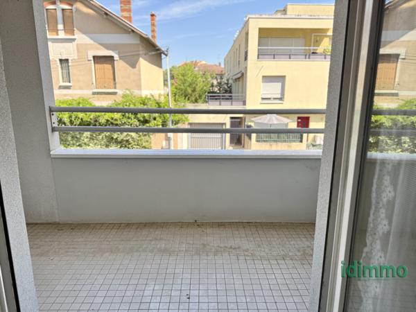 Grand T3 rue Bonnefond LYON 3 avec cave et garage.  Lyon (69003)
