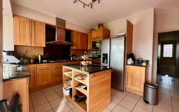 Maison à vendre    6 pièces • 170 m2 Limoges