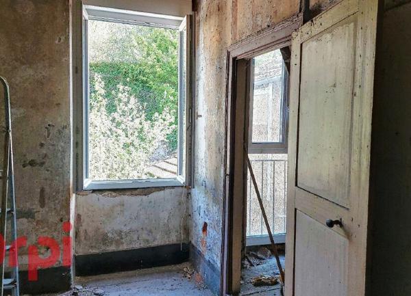 Maison à vendre    4 pièces •  Bézenet