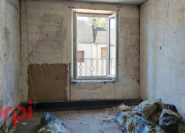 Maison à vendre    4 pièces •  Bézenet