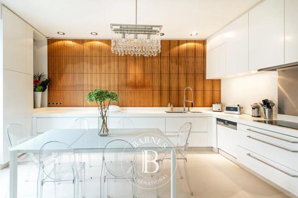 Paris 16ème, Appartement 4 Chambres -  227 m² à vendre