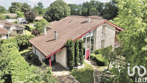 Maison 10 pièces de 295 m² à Gradignan (33170)