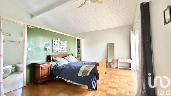 Maison 10 pièces de 295 m² à Gradignan (33170)