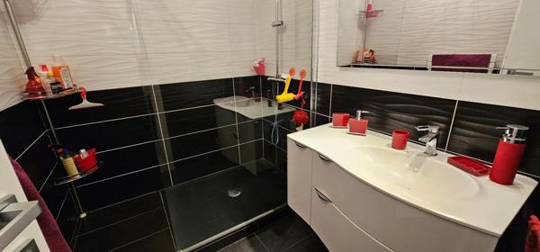 Dpt Corse (20), à vendre SAINT FLORENT appartement T3 55m²- centre ville