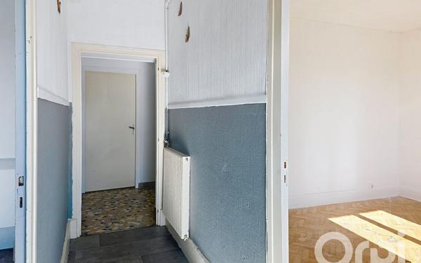 Maison à vendre    3 pièces • 72,81 m2 Saint-Yorre
