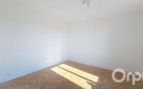 Maison à vendre    3 pièces • 72,81 m2 Saint-Yorre