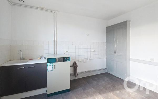 Maison à vendre    3 pièces • 72,81 m2 Saint-Yorre