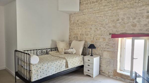 Maison ancienne - 4 chambres & calme absolu