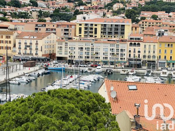 Appartement 4 pièces de 119 m² à Port-Vendres (66660)