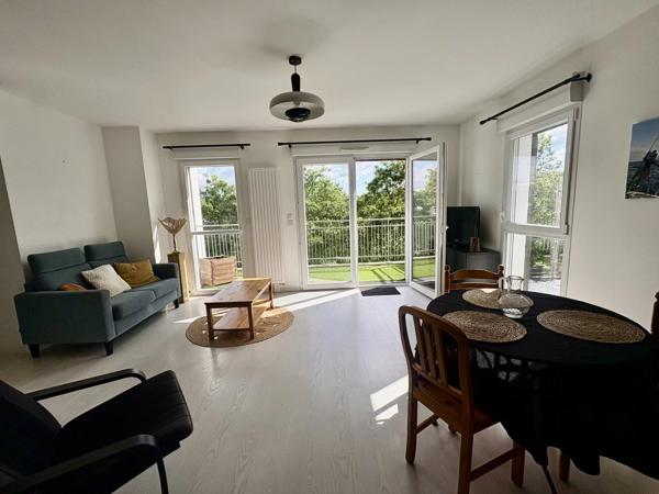 Vente                                                      Appartement
                        
                     3 pièces                      69 m2                     à Orvault