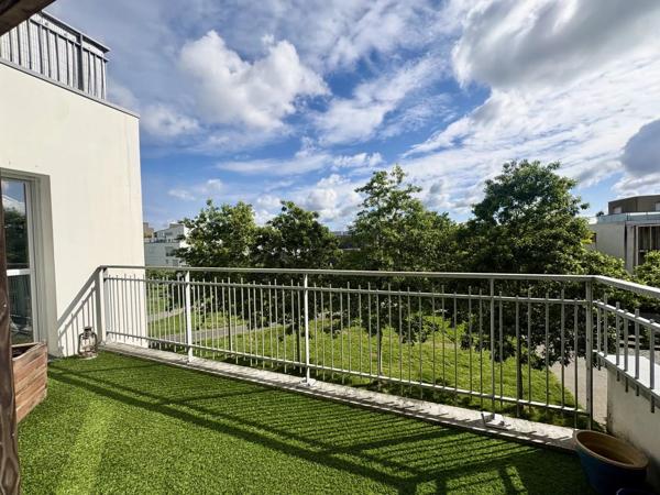Vente                                                      Appartement
                        
                     3 pièces                      69 m2                     à Orvault