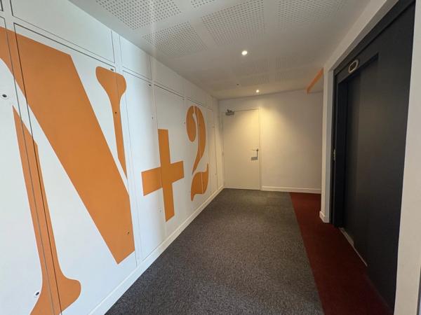 Vente                                                      Appartement
                        
                     3 pièces                      69 m2                     à Orvault
