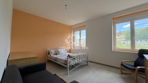 Appartement T5 en duplex avec terrasse