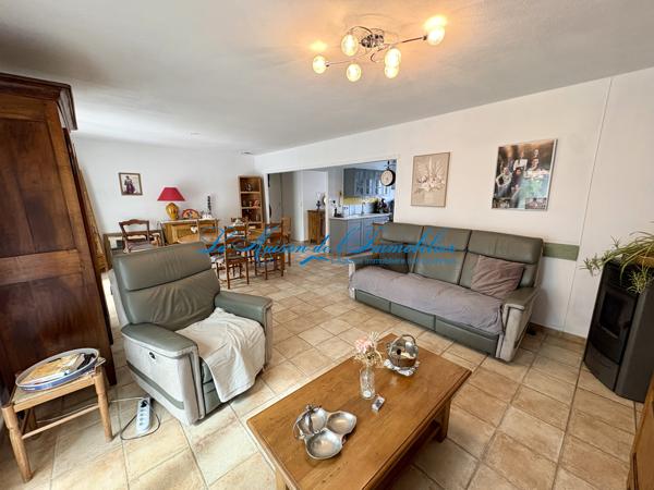 Saint Victor de Malcap, maison de plain pied avec piscine et 1343 m² de terrain
