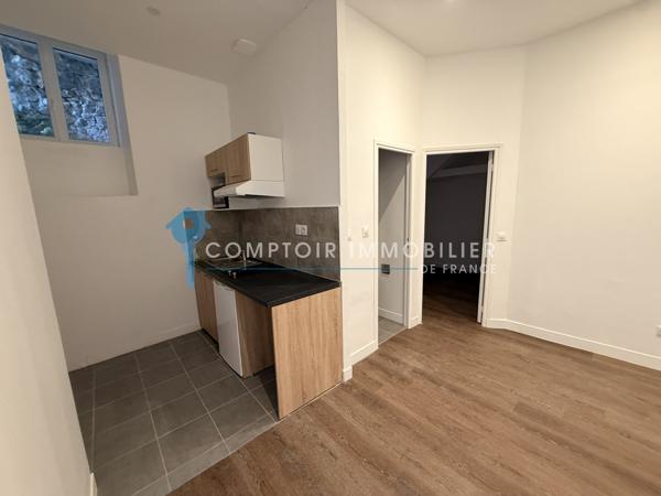 Studio
                                                                                                                                                                                                                                                                                                                        1 pièce(s)                                                                                                                                                                                                                                                                                                                              22.6  m²