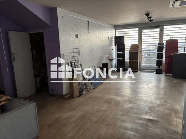 À vendre Local commercial 77.92 m² - Concarneau 29900