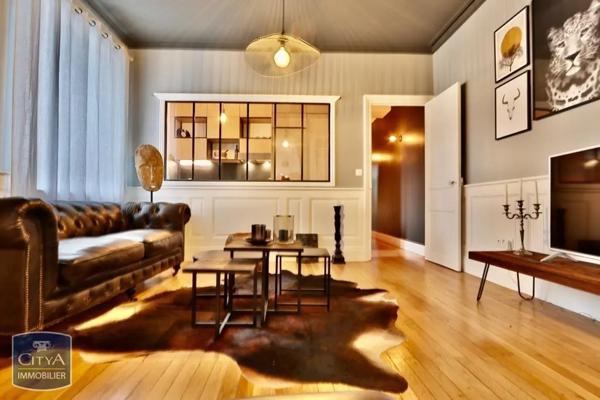 Appartement à louer 3 pièces 67.34m² Tours (37100)