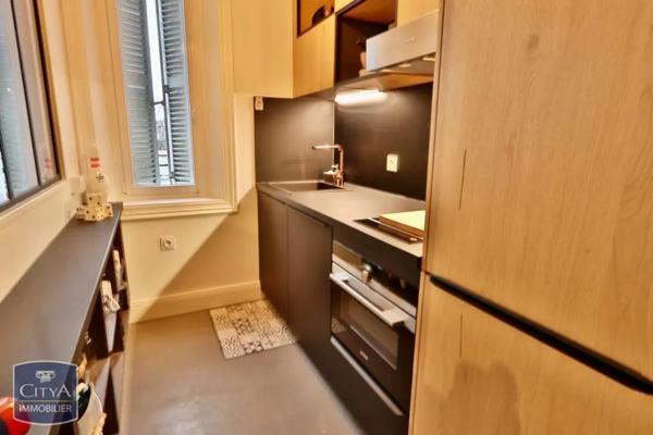 Appartement à louer 3 pièces 67.34m² Tours (37100)