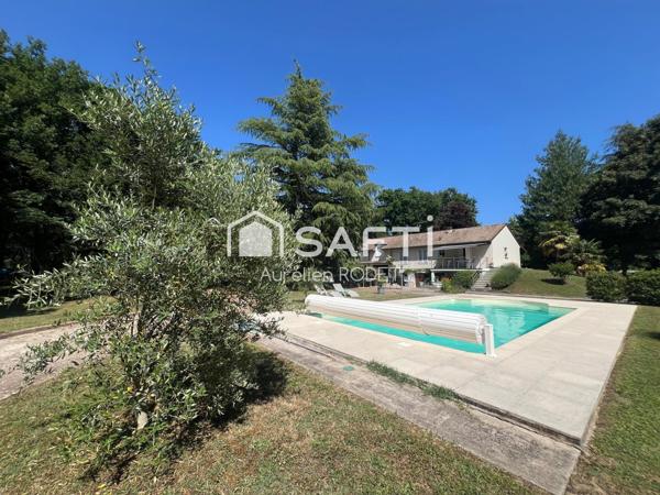 Maison sur sous-sol avec Piscine, 5 chambres.