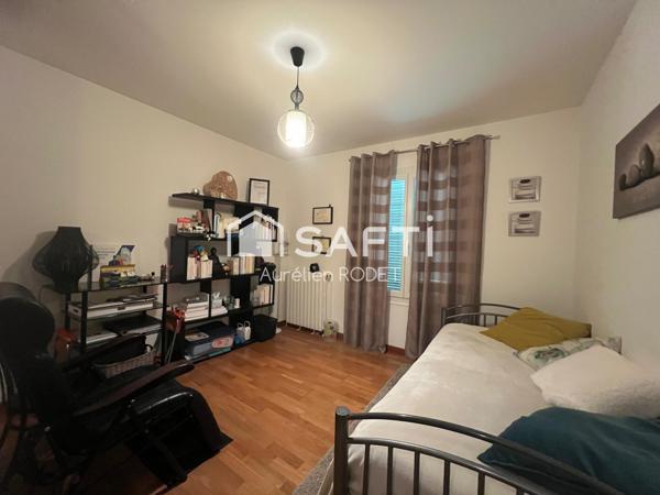 Maison sur sous-sol avec Piscine, 5 chambres.