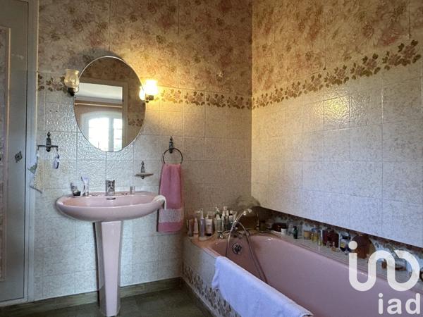 Maison traditionnelle 6 pièces de 158 m² à Fréjus (83370)