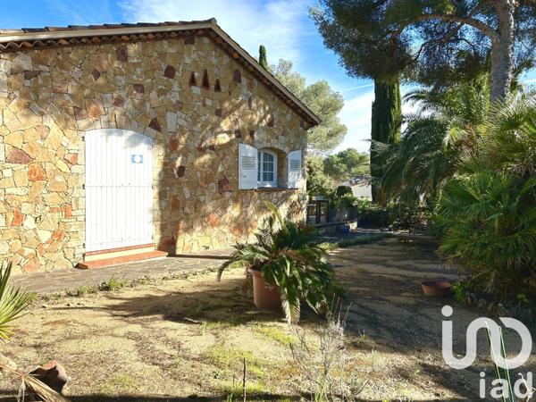 Maison traditionnelle 6 pièces de 158 m² à Fréjus (83370)