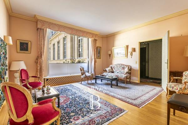 Paris 7ème, Appartement 2 Chambres -  100 m² à vendre