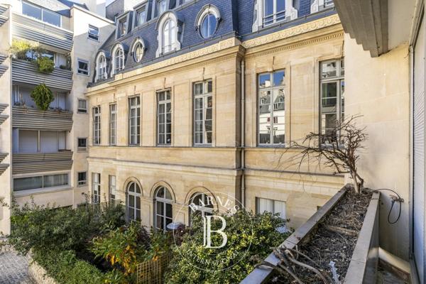 Paris 7ème, Appartement 2 Chambres -  100 m² à vendre
