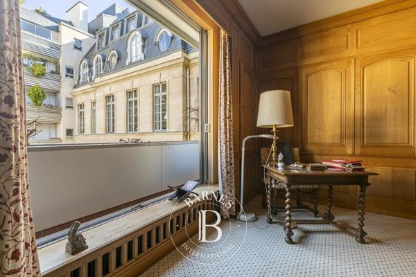 Paris 7ème, Appartement 2 Chambres -  100 m² à vendre
