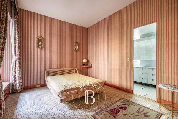 Paris 7ème, Appartement 2 Chambres -  100 m² à vendre
