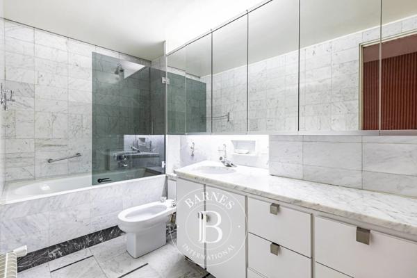 Paris 7ème, Appartement 2 Chambres -  100 m² à vendre