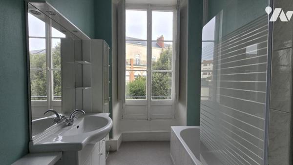 Pornic centre appartement T3 + Grenier - Vue port