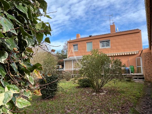 Maison Les Achards - 128 m²