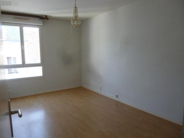 Appartement à vendre à Cosne-Cours-sur-Loire dans la Nièvre (58200), ref : ST 259