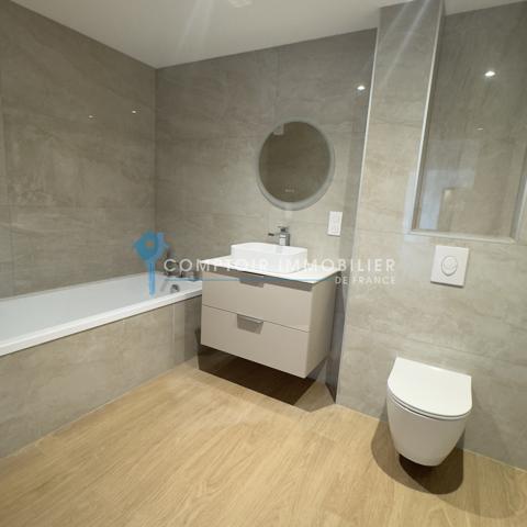 Appartement
                                                                                                                                                                                                                                                                                                                        4 pièce(s)                                                                                                                                                                                                          3 chambre(s)                                                                                                                                                                                                          115  m²