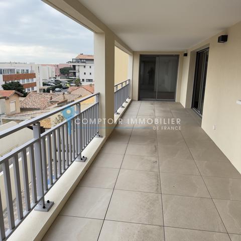 Appartement
                                                                                                                                                                                                                                                                                                                        4 pièce(s)                                                                                                                                                                                                          3 chambre(s)                                                                                                                                                                                                          115  m²