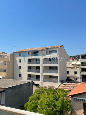 Appartement
                                                                                                                                                                                                                                                                                                                        4 pièce(s)                                                                                                                                                                                                          3 chambre(s)                                                                                                                                                                                                          115  m²