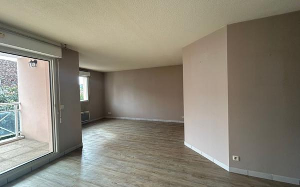 Appartement à vendre    3 pièces • 68,24 m2 Orthez