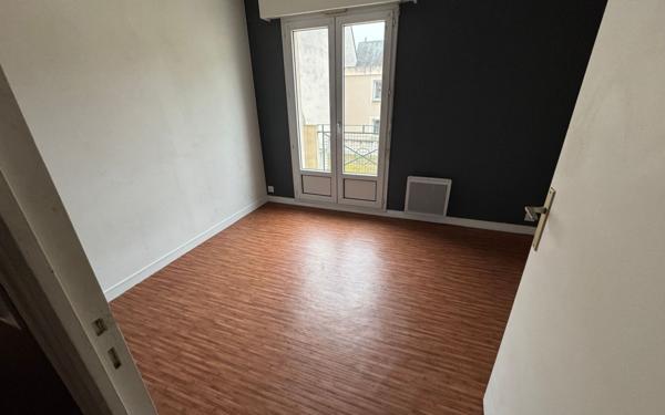 Appartement à vendre    2 pièces • 45 m2 Nogent-le-Rotrou
