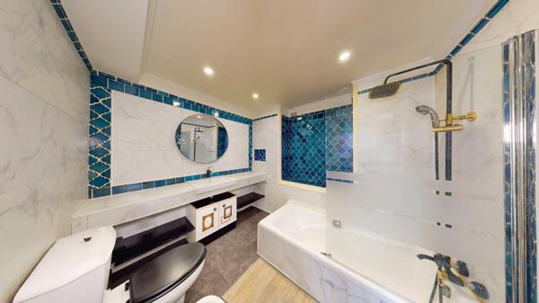 Grande maison familiale ou mixte habitation/professionnelle à Draguignan