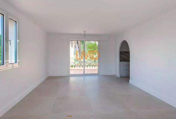 Nice , Magnifique Appartement 4 Pièces avec Solarium