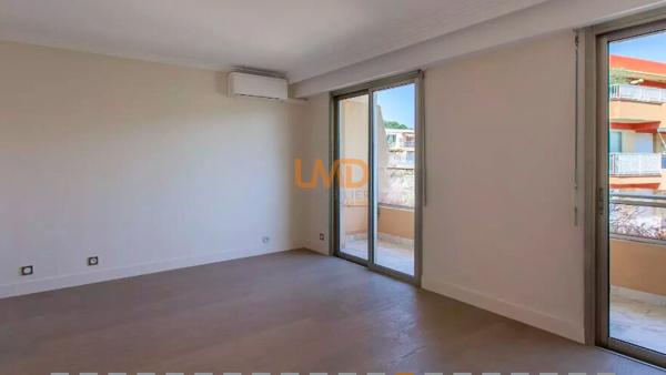 Nice , Magnifique Appartement 4 Pièces avec Solarium